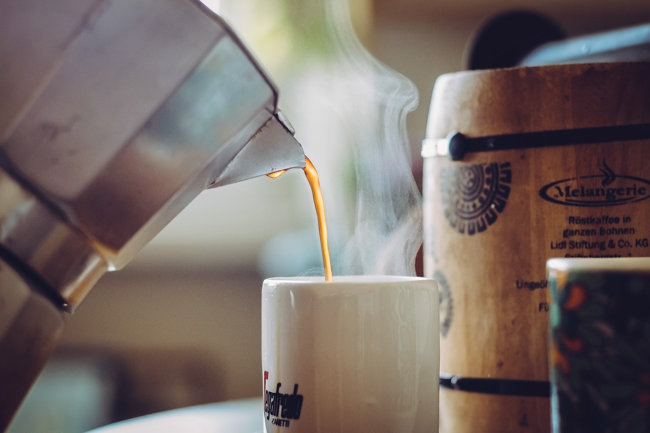 Czy zielona kawa pomaga schudnąć?